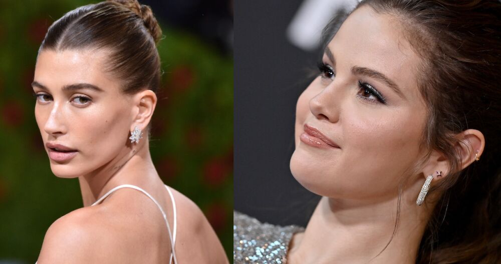 Zo Kan Het Dus Ook: Hailey Bieber En Selena Gomez Poseren Voor Intieme ...